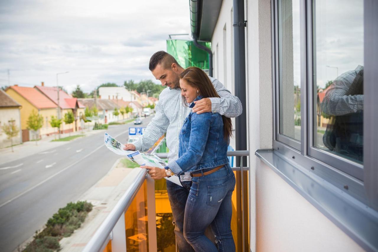 Azur Haz Viola Apartman Sárvár Екстериор снимка